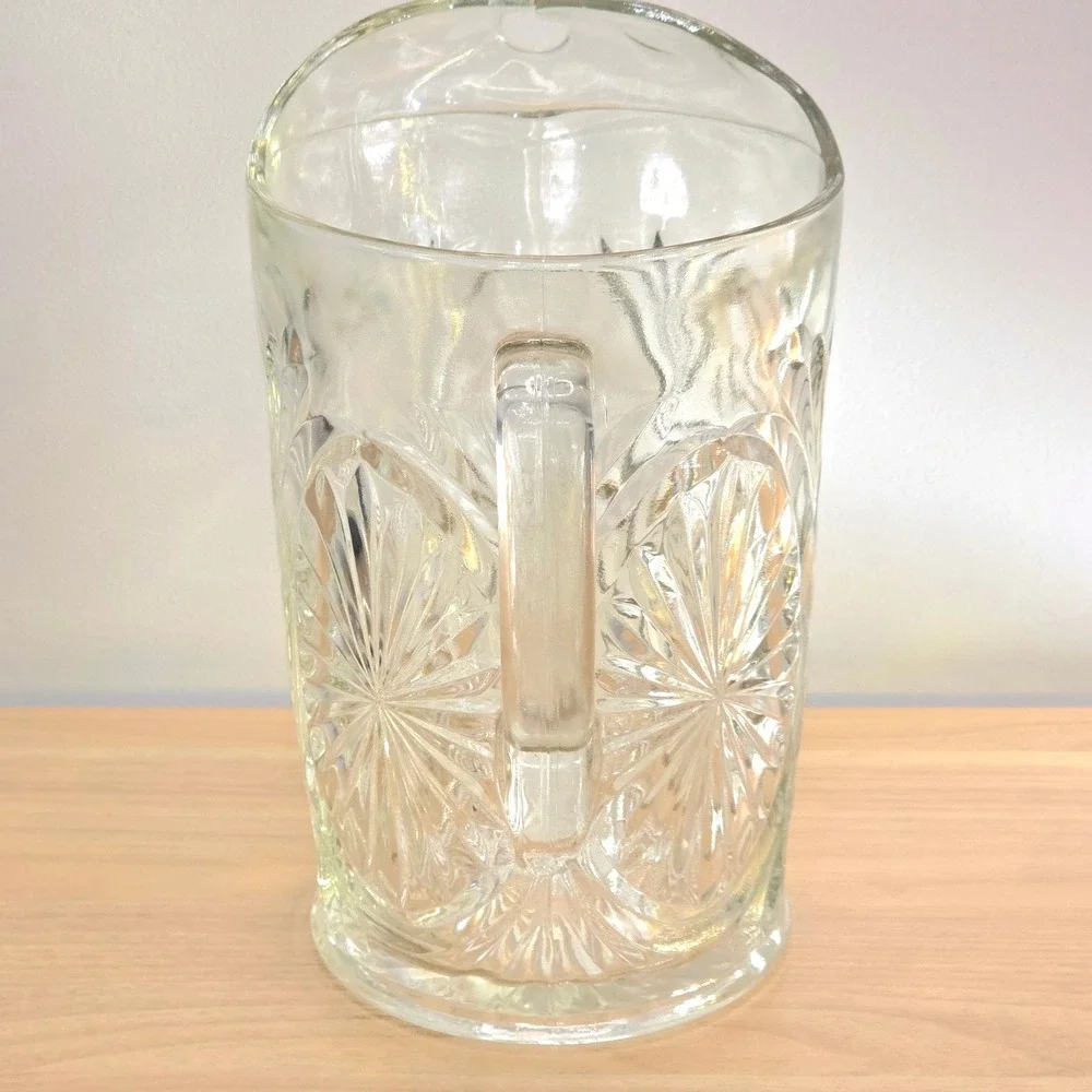 Vintage Anchor‎ Hocking Starburst Medallion Heavy Pressed Glass Pitcher